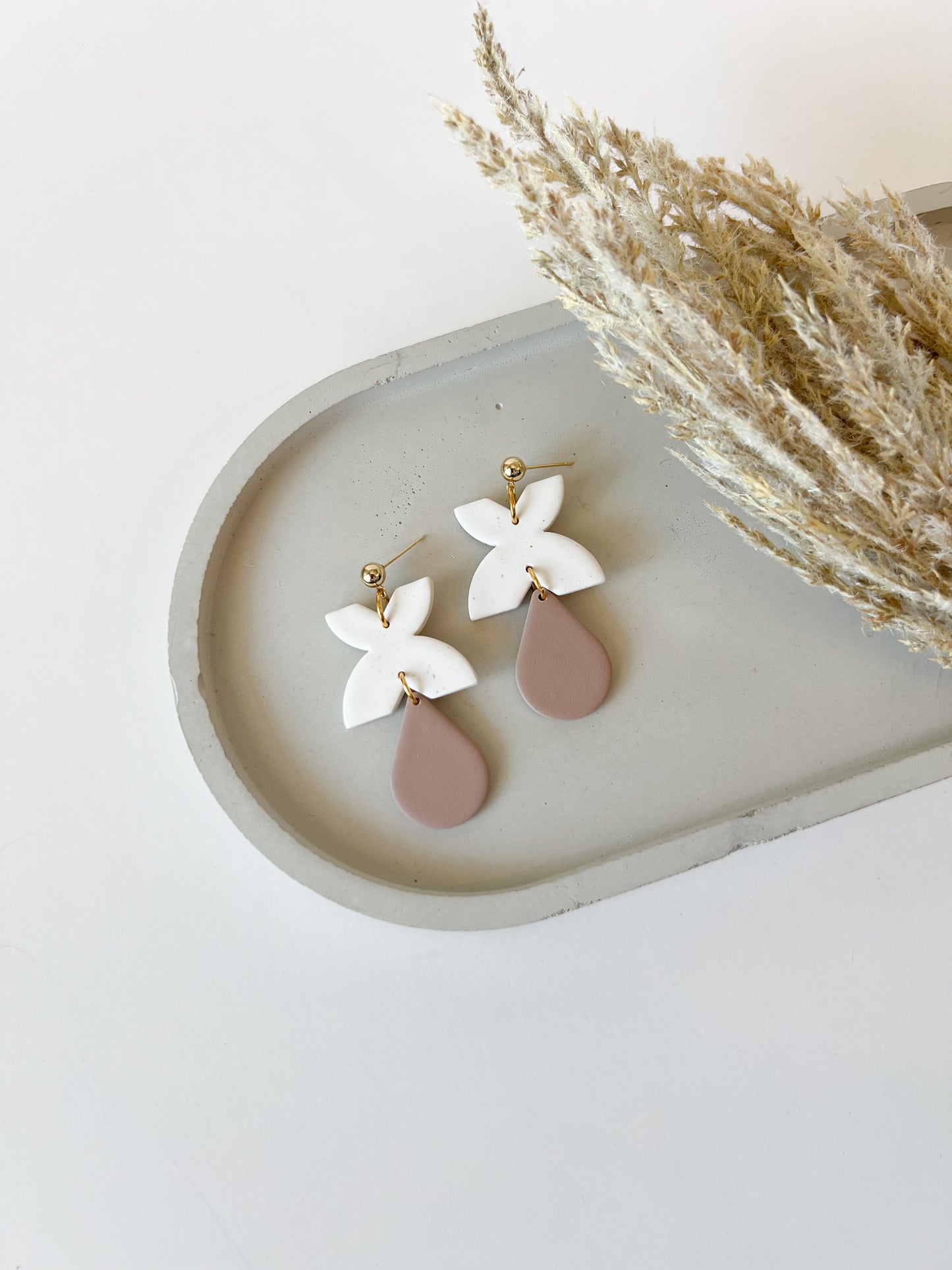 Hayden | Cream & Taupe