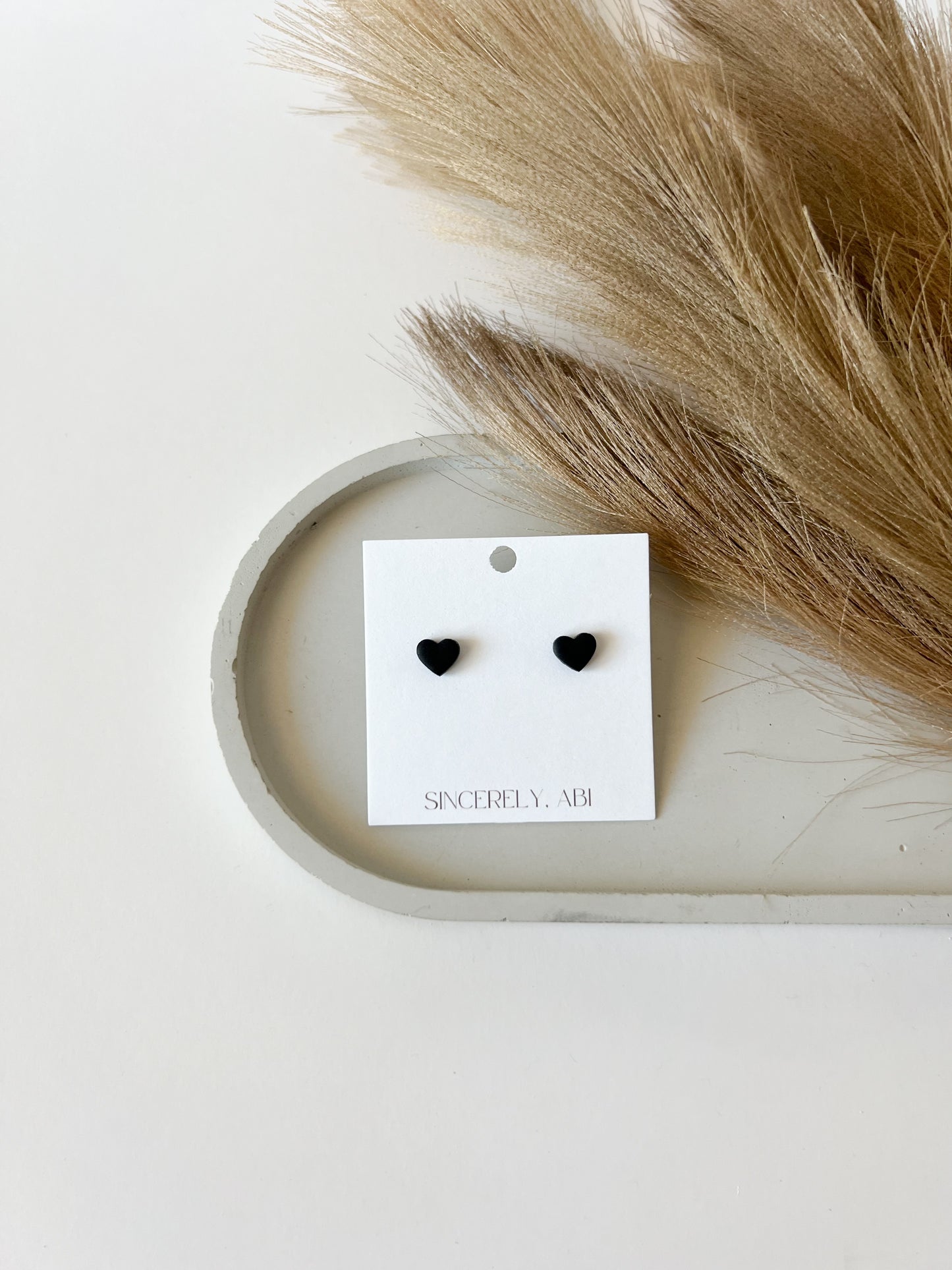 Mini Heart Studs | Black