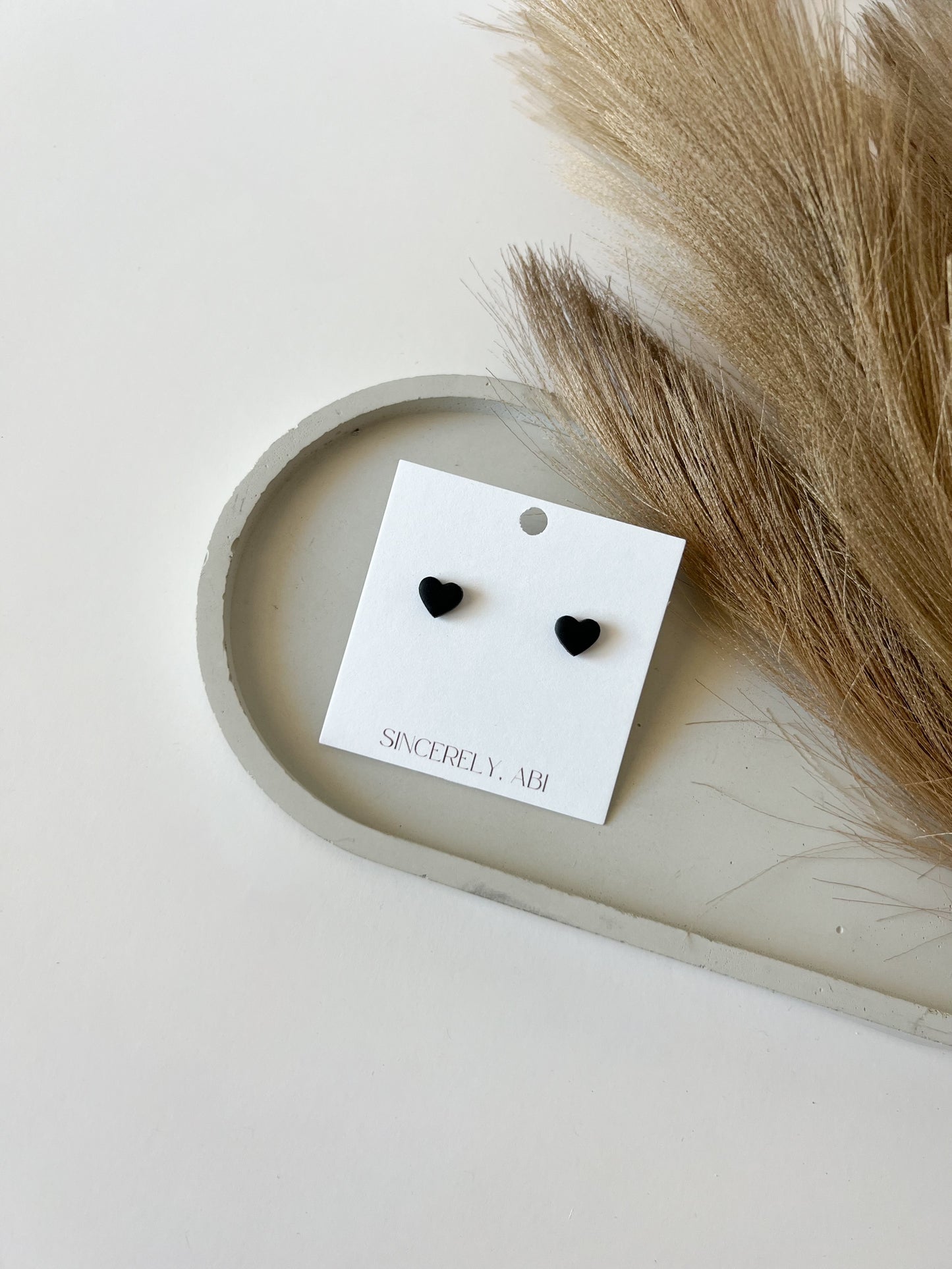 Mini Heart Studs | Black