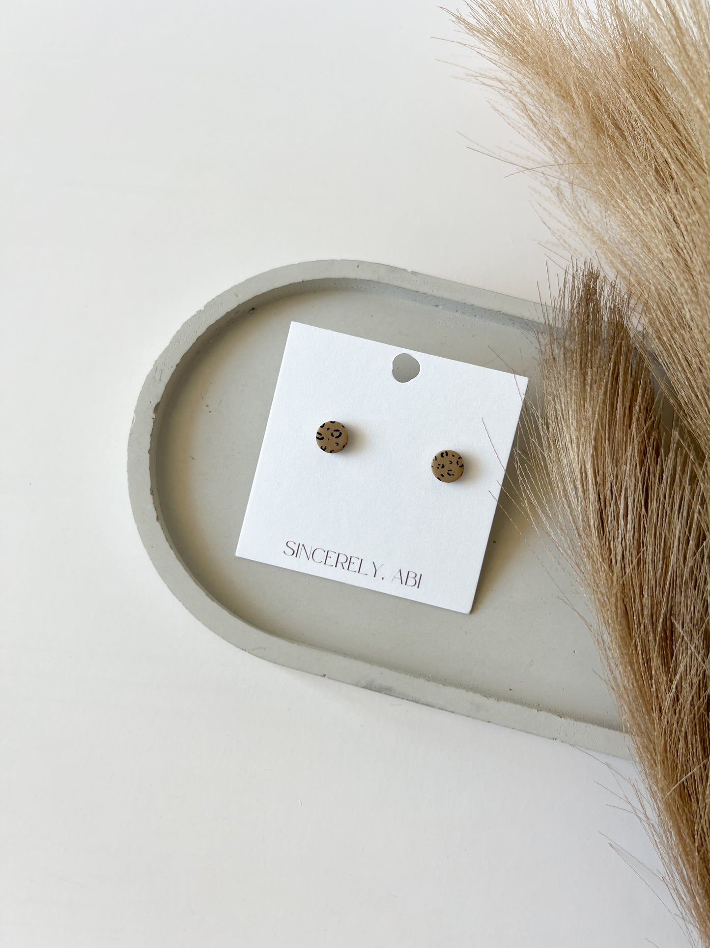 Mini Basic Studs | Leopard