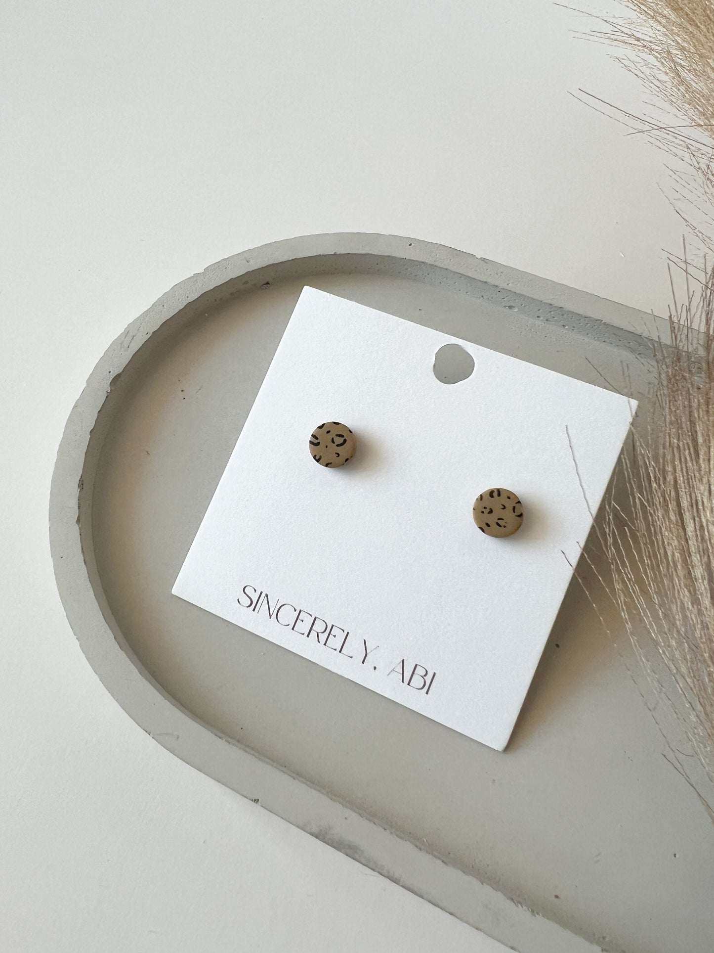 Mini Basic Studs | Leopard