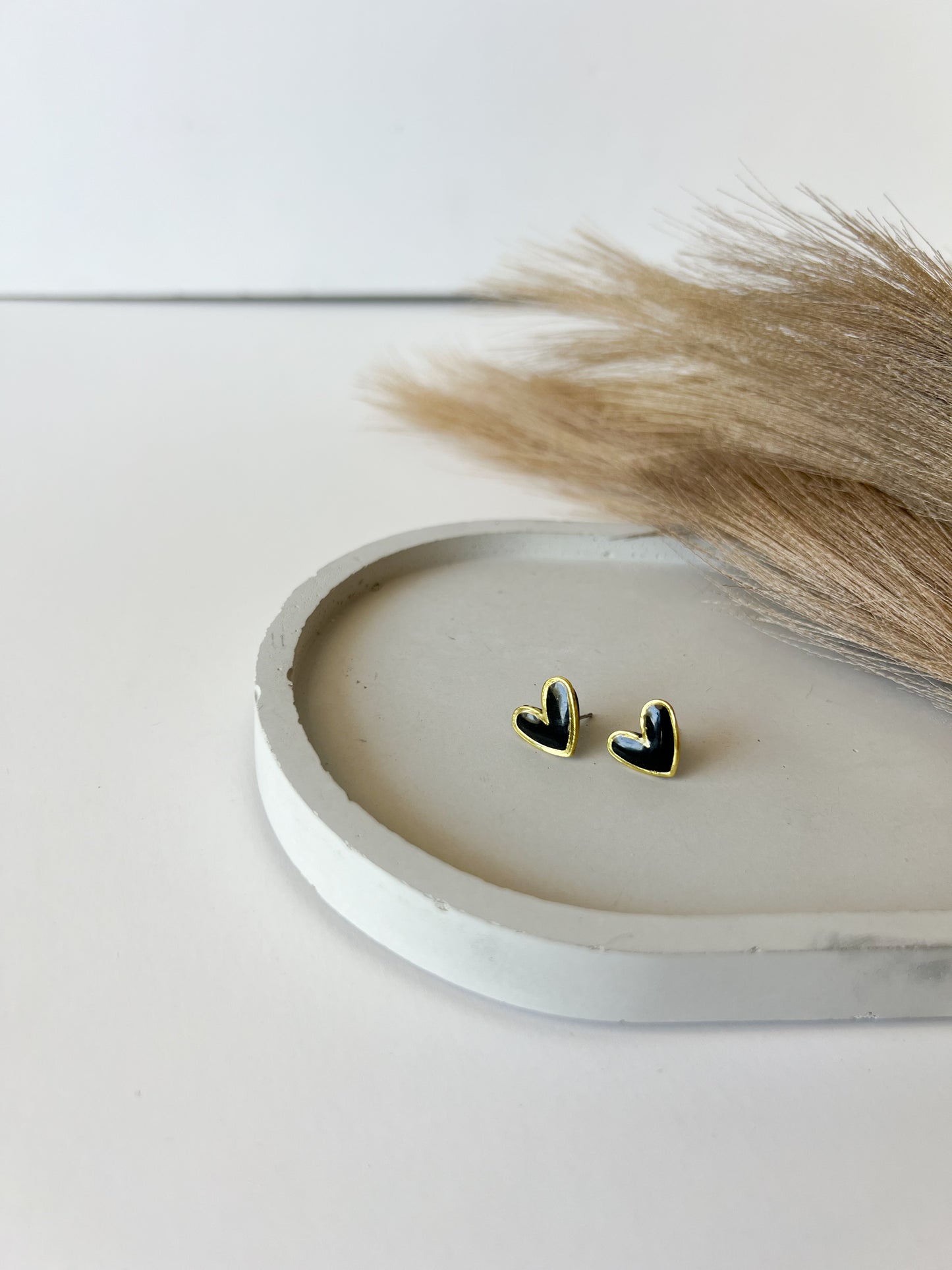 Gold Trim Heart Studs | Black