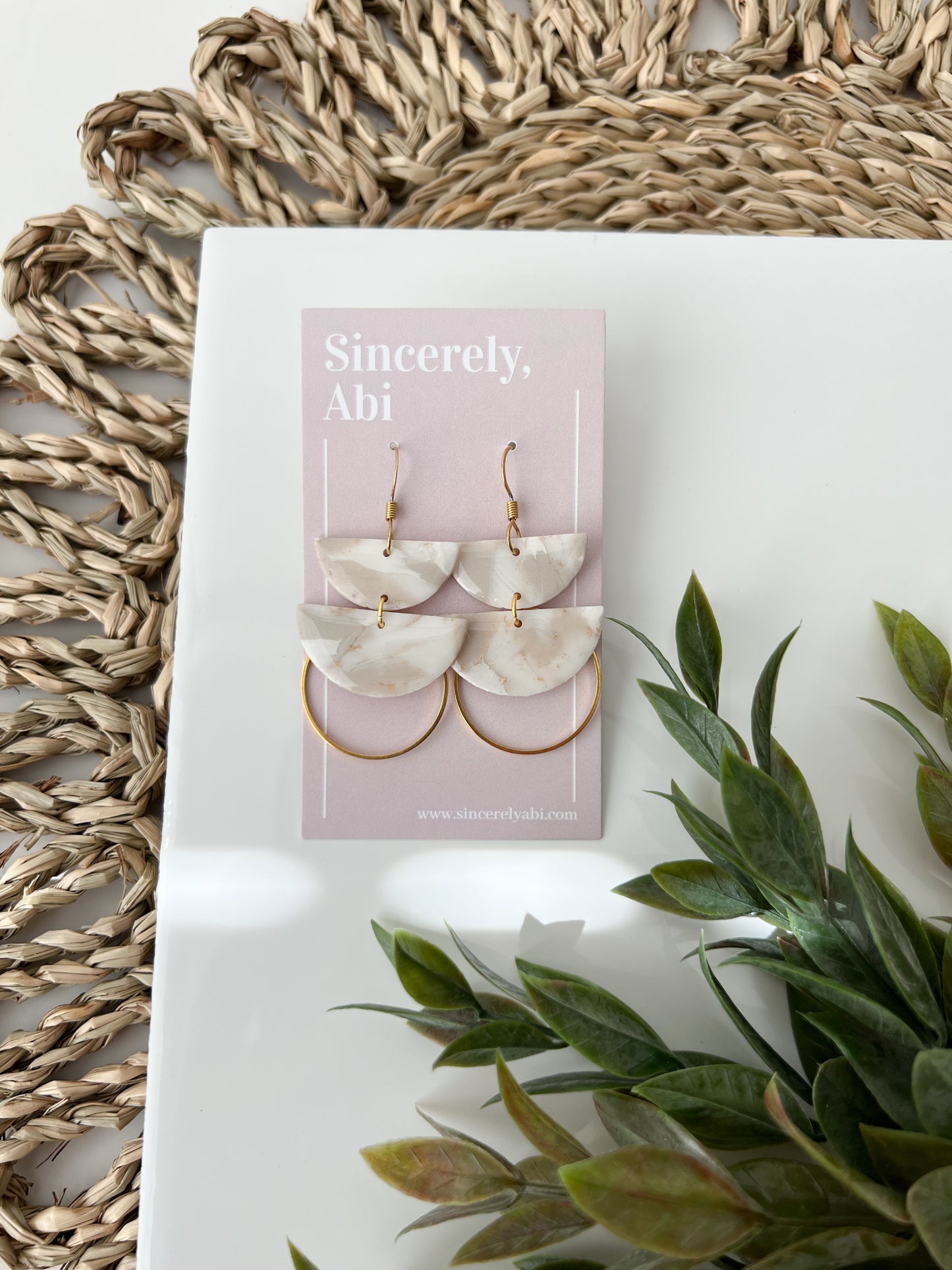 Josie Beige + White Marble