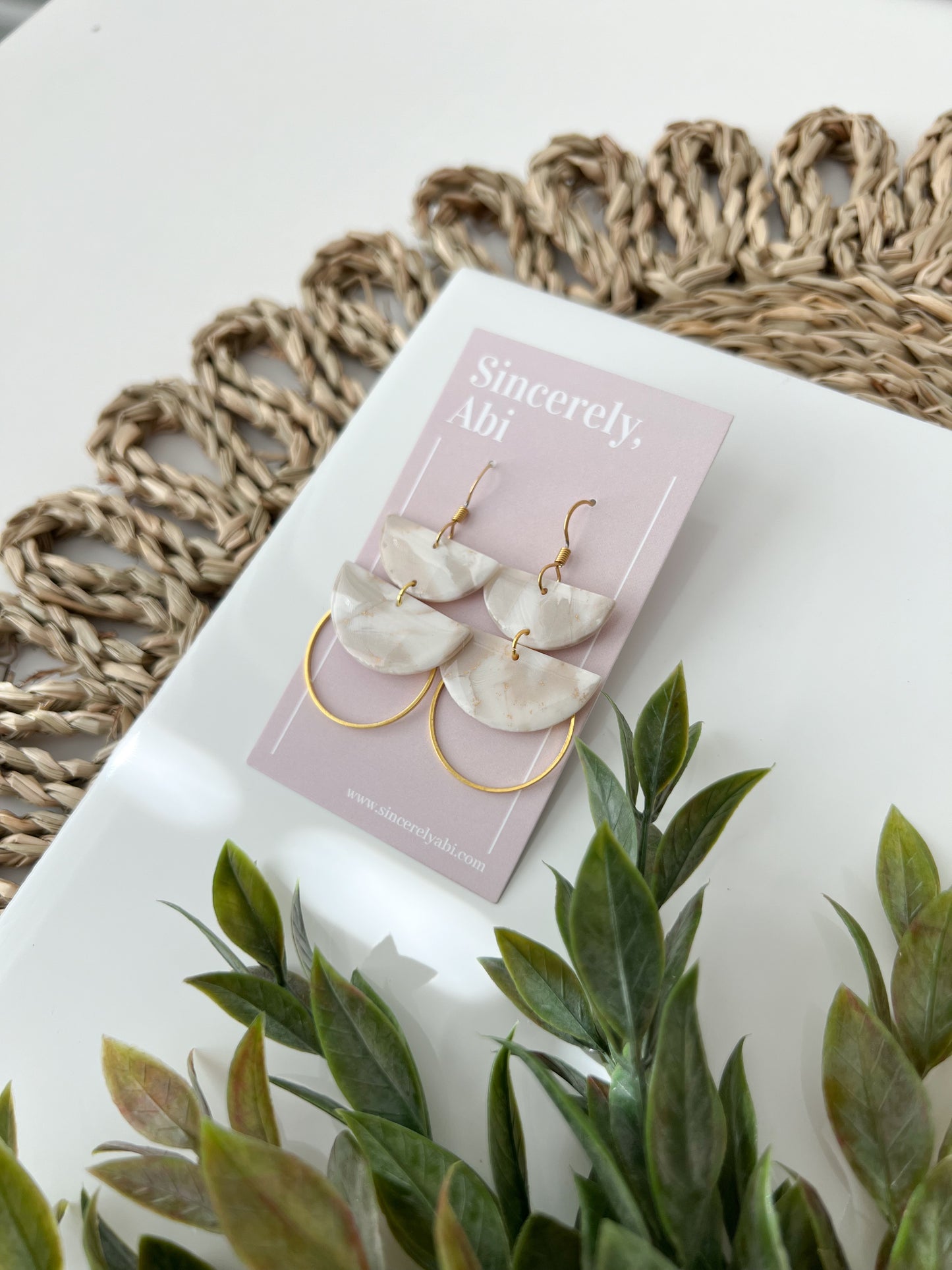 Josie Beige + White Marble