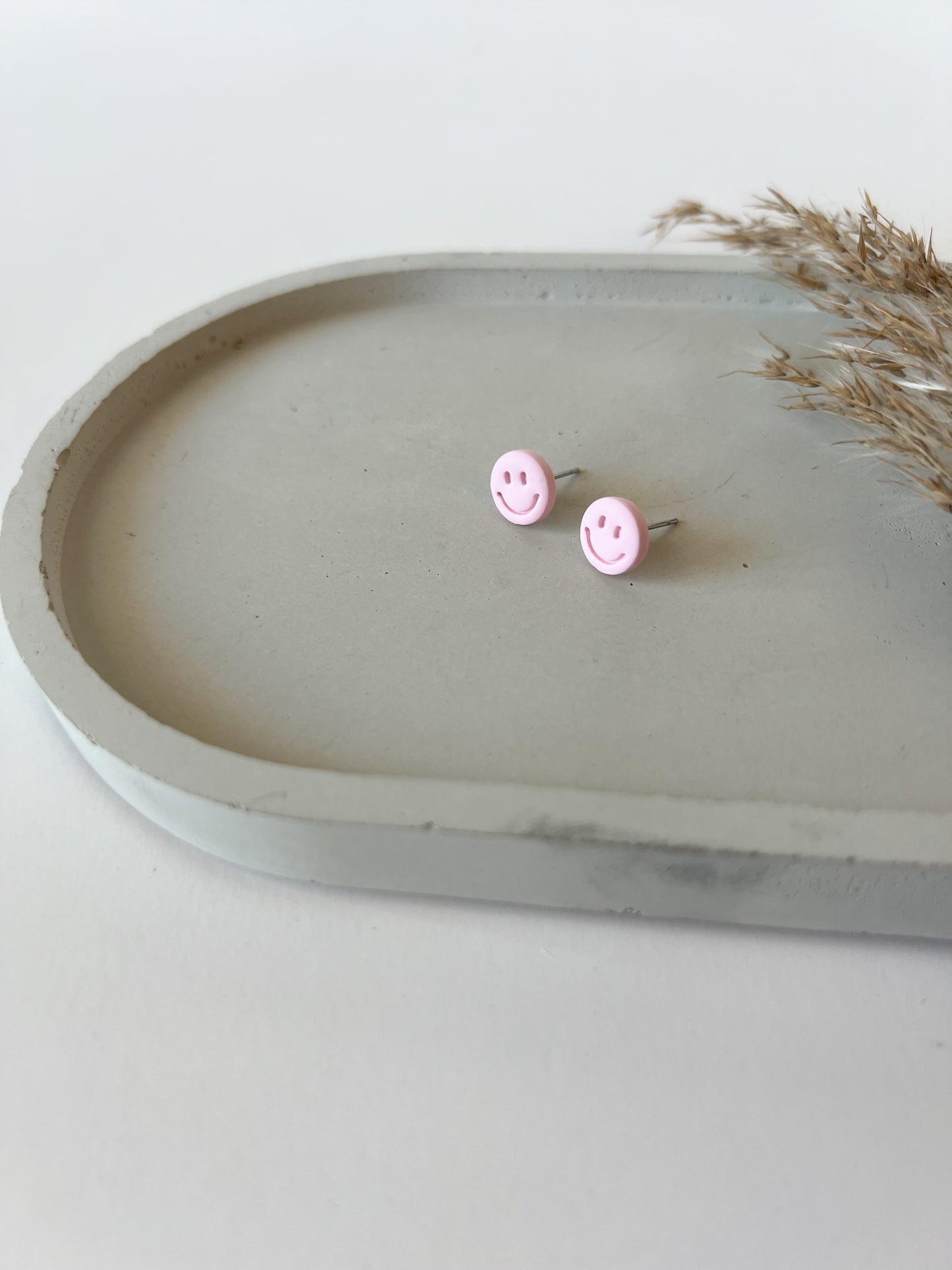 Happy Face Studs | Pink
