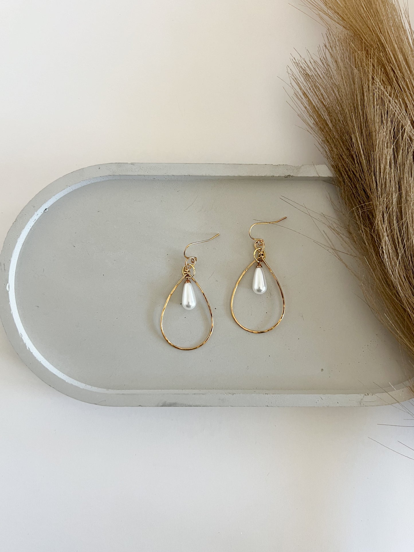 Pearl Hammered Teardrops, Gold