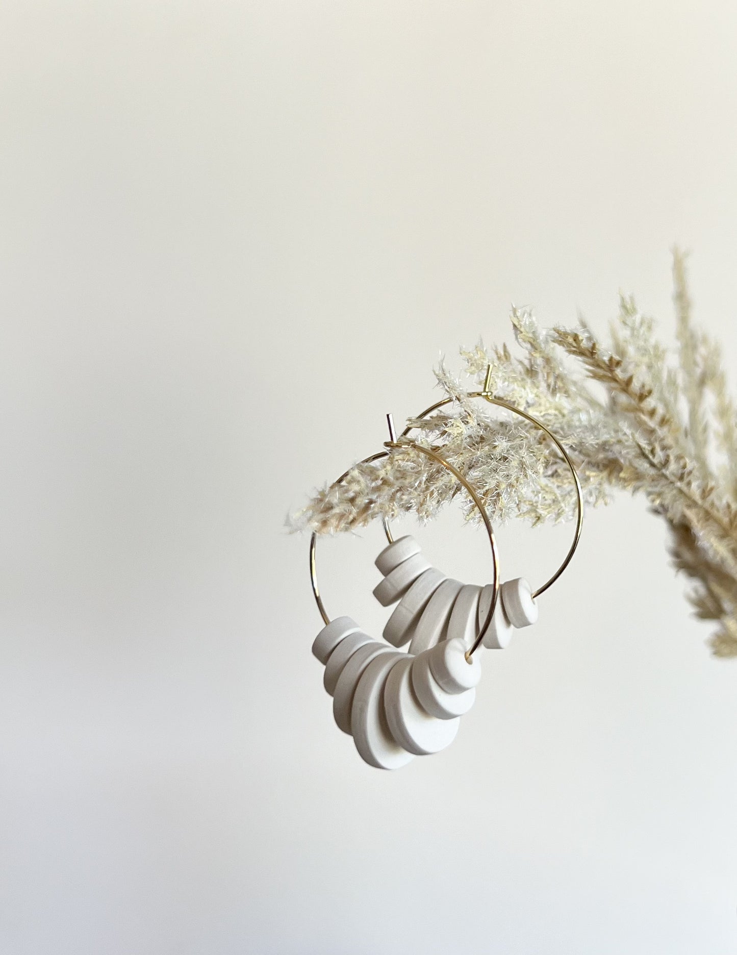 Esme Hoops, Cream