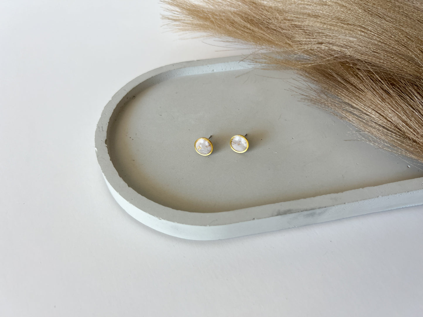 Gold Trim Basic Studs, Beige Marble