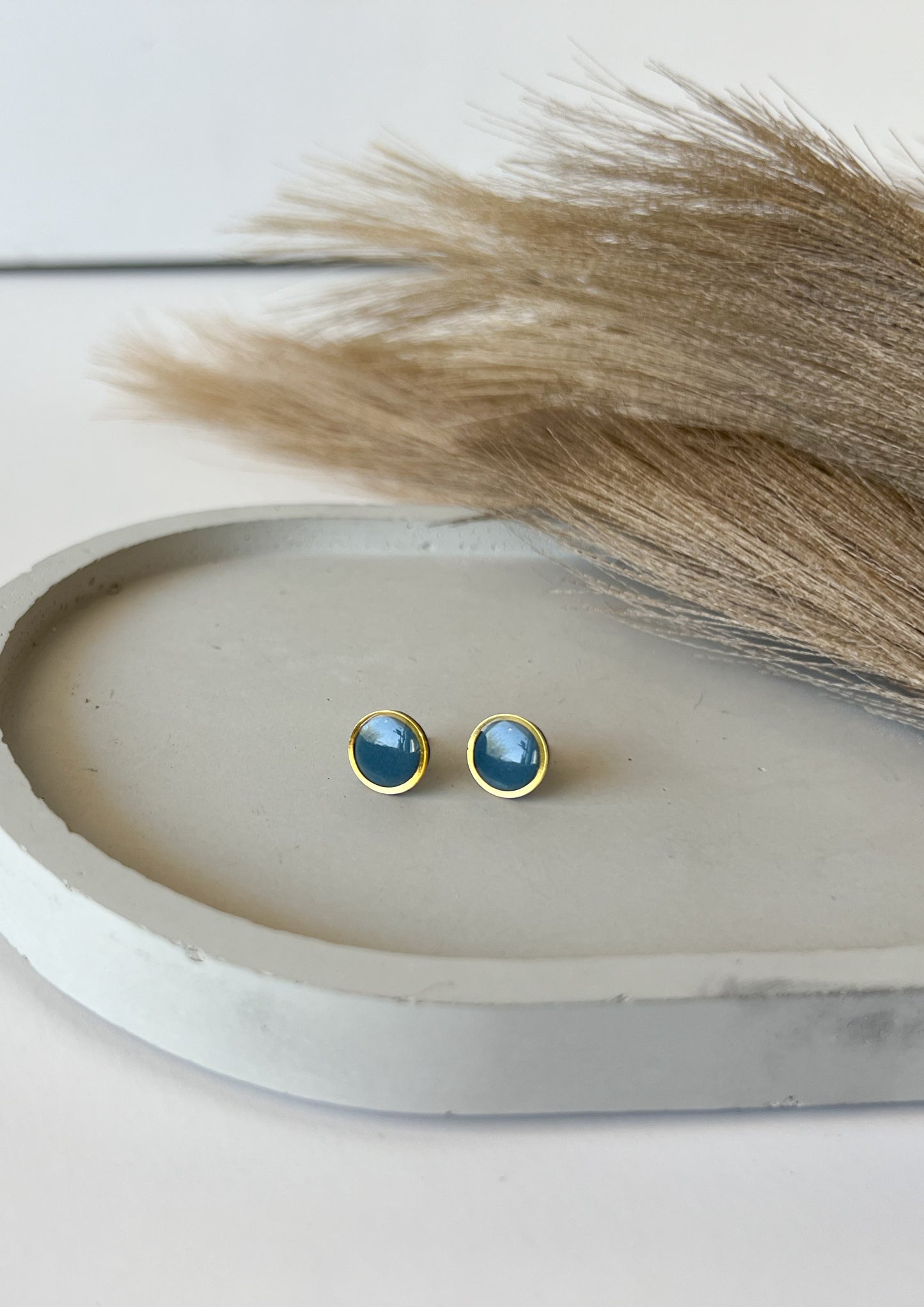 Gold Trim Basic Studs, Teal